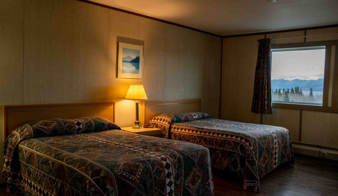 FAMILY ROOM WITH TWO DOUBLE BEDS
